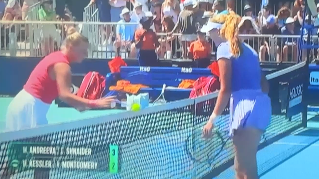 Tennis Drop Game
